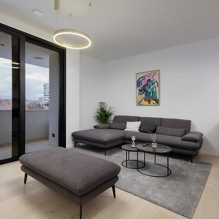 Apartamento Luxury Haven In Zagreb Exterior foto